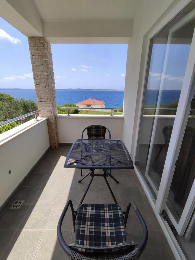 House Natali 70M From The Beach - Free Ev Top Up Rtina Zewnętrze zdjęcie