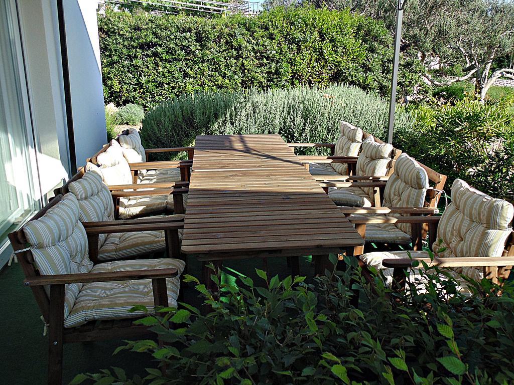 House Natali 70M From The Beach - Free Ev Top Up Rtina Zewnętrze zdjęcie