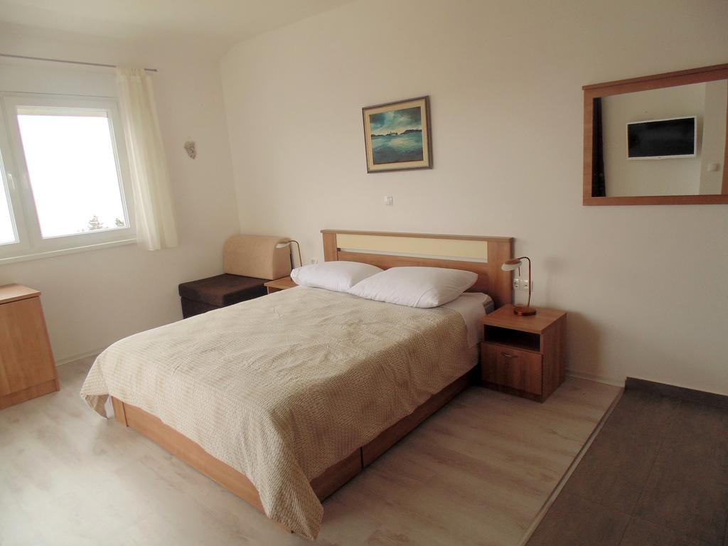 House Natali 70M From The Beach - Free Ev Top Up Rtina Zewnętrze zdjęcie