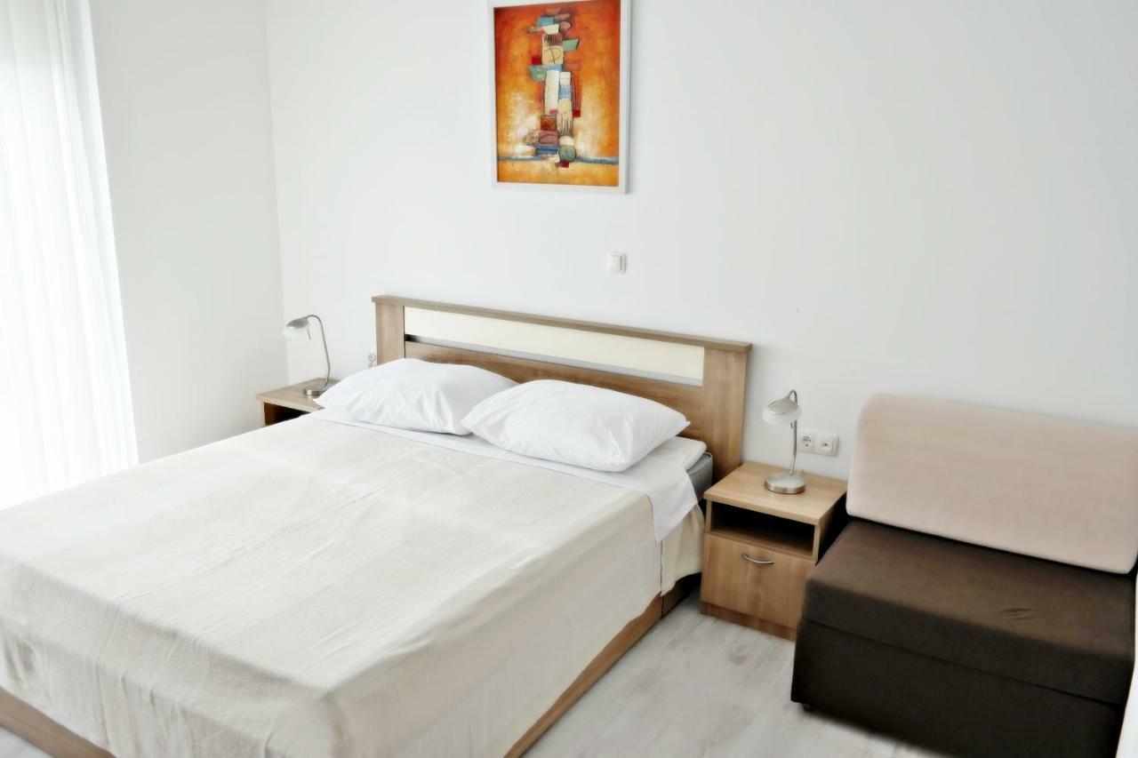 House Natali 70M From The Beach - Free Ev Top Up Rtina Zewnętrze zdjęcie