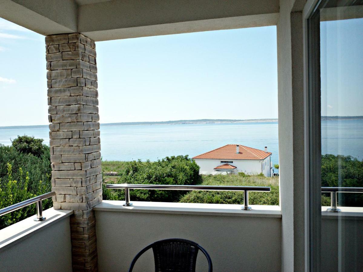 House Natali 70M From The Beach - Free Ev Top Up Rtina Zewnętrze zdjęcie