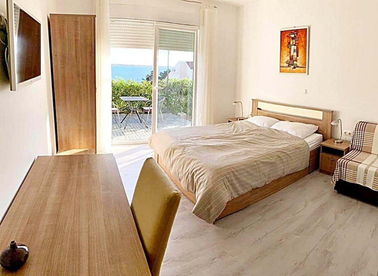 House Natali 70M From The Beach - Free Ev Top Up Rtina Zewnętrze zdjęcie